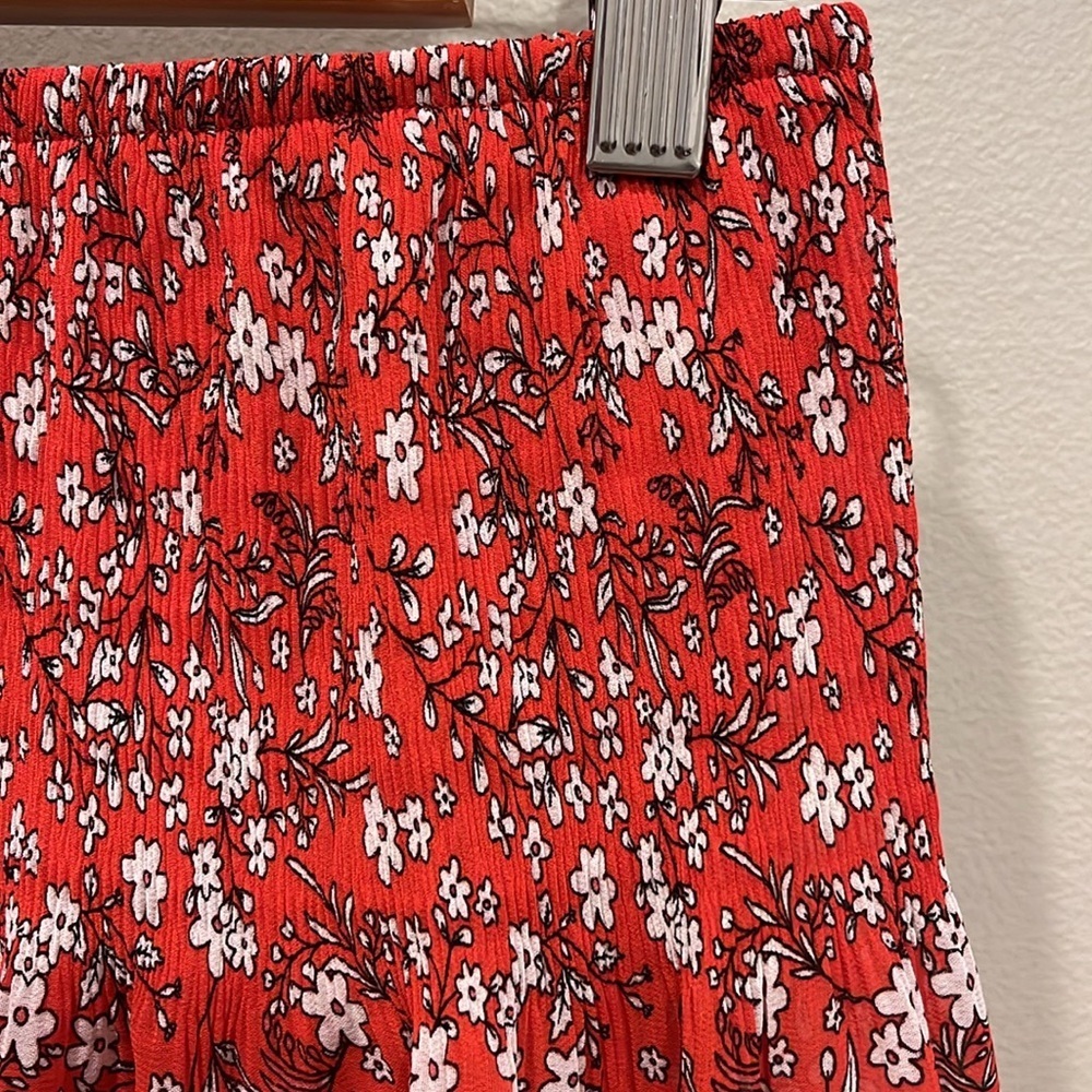 Max Studio Floral Skirt - Picture 2 of 6